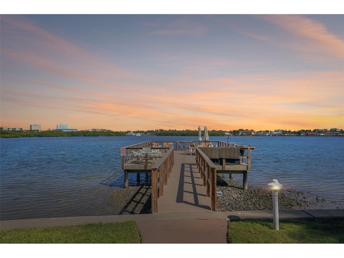 1847 Shore Drive S #711 South Pasadena FL 33707 - BOCA CIEGA BAY TB8447892 image2