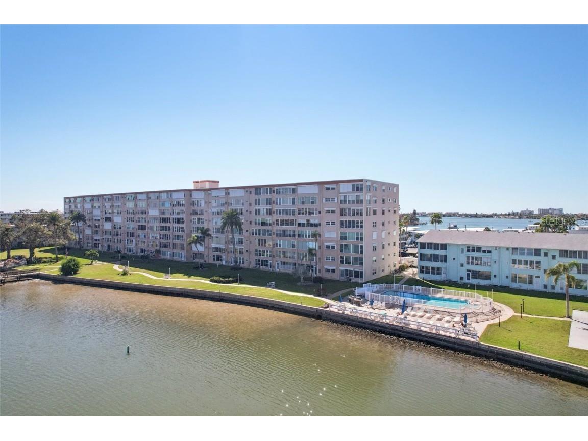 1847 Shore Drive S #711 South Pasadena FL 33707 - BOCA CIEGA BAY TB8447892 image35