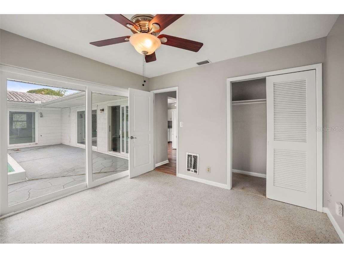 1848 68th Avenue N Saint Petersburg FL 33702 TB8399171 image24