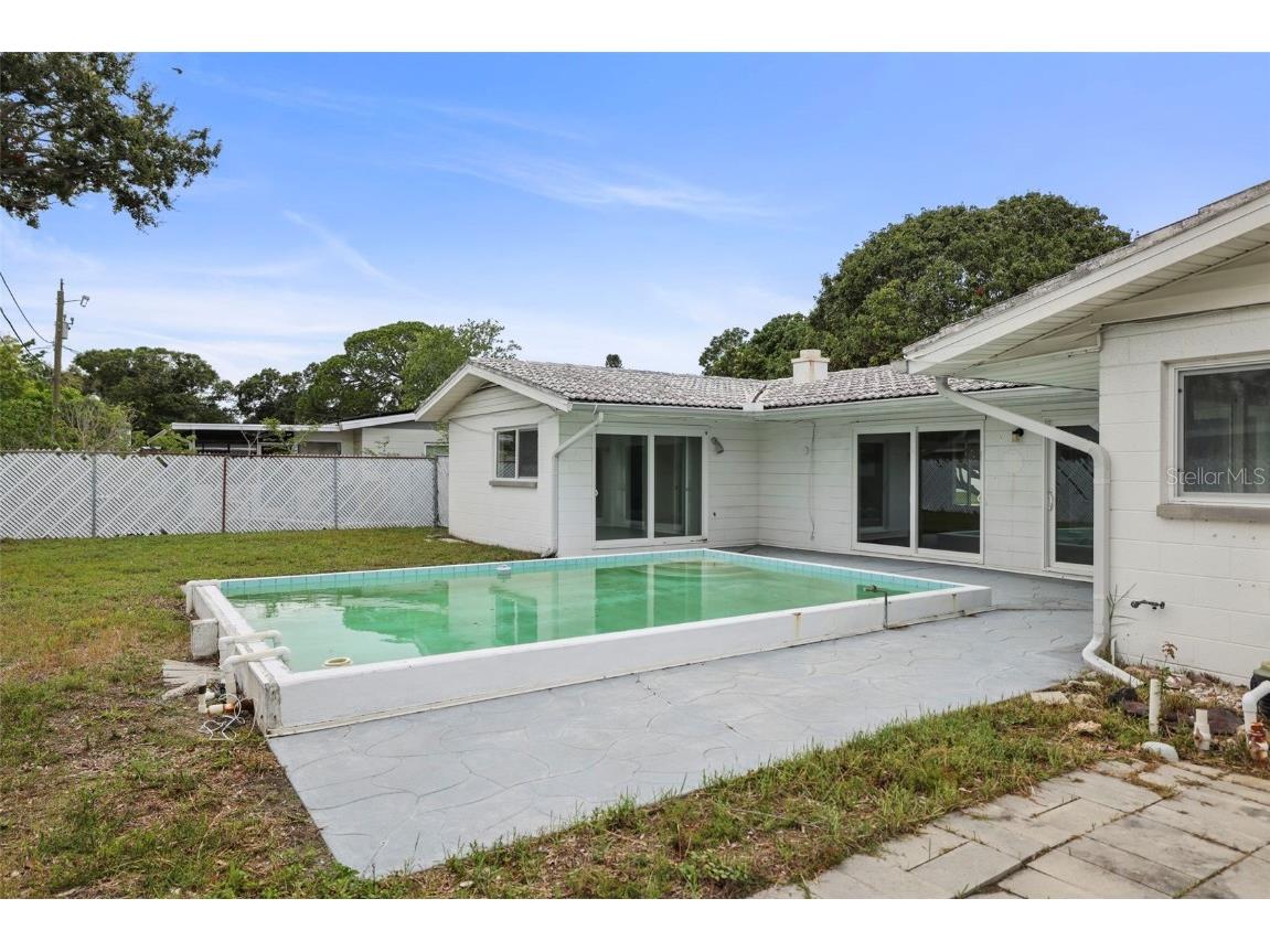 1848 68th Avenue N Saint Petersburg FL 33702 TB8399171 image26