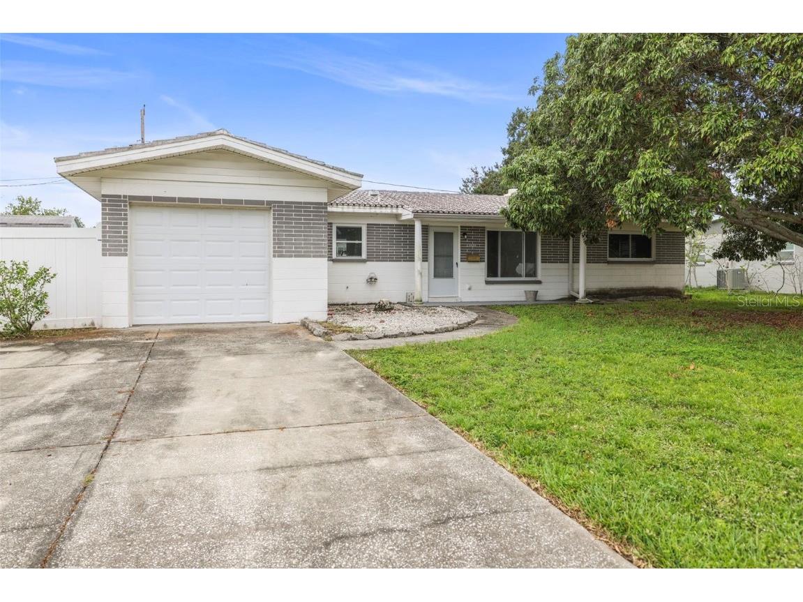 1848 68th Avenue N Saint Petersburg FL 33702 TB8399171 image35