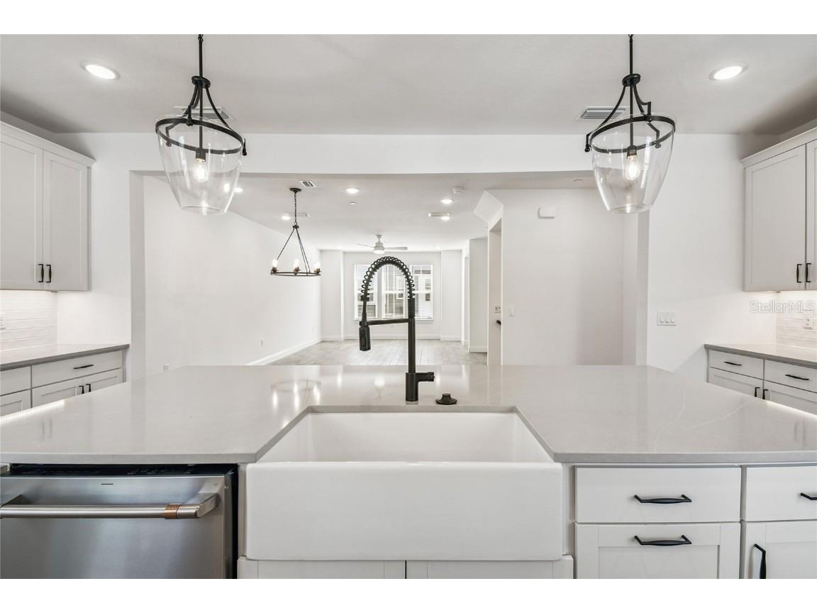 1848 Liphock Alley Orlando FL 32803 O6335342 image7