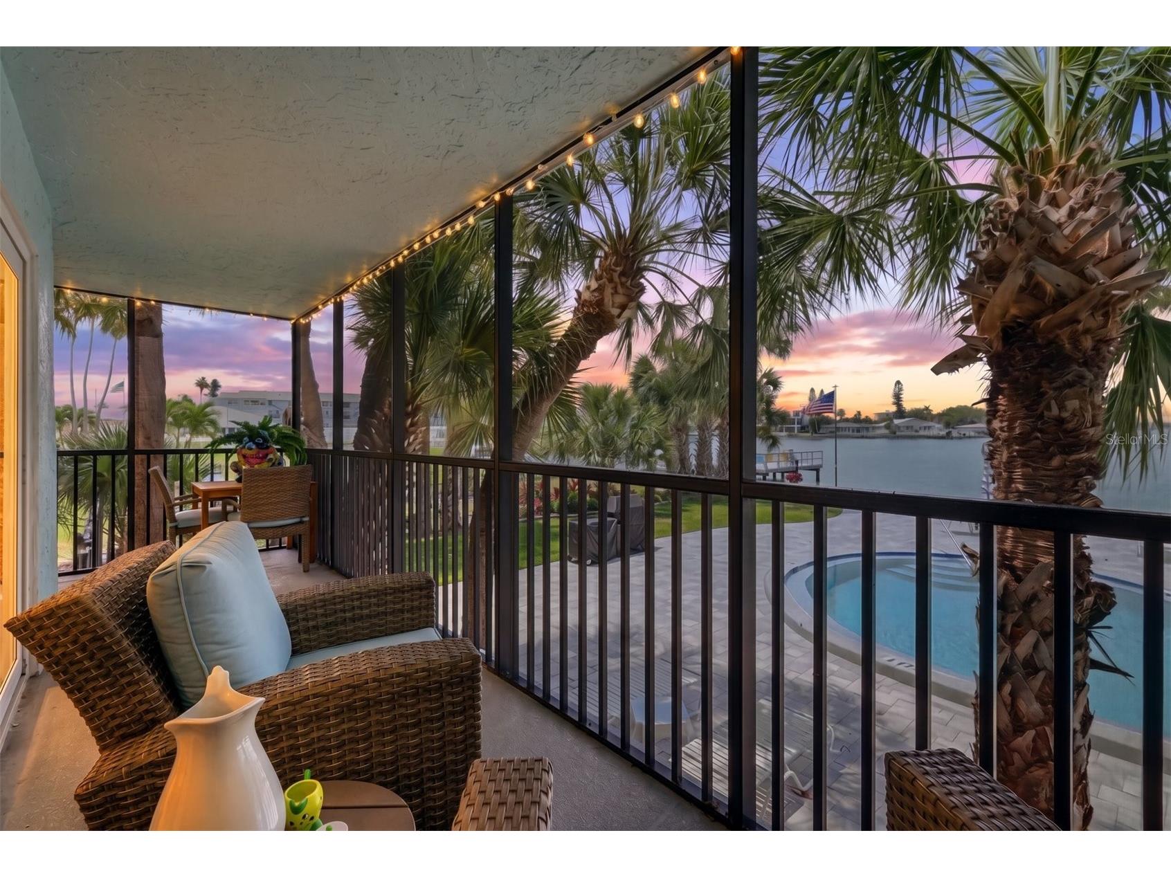 1848 Shore Drive S #101 South Pasadena FL 33707 - BOCA CIEGA BAY TB8508184 image1