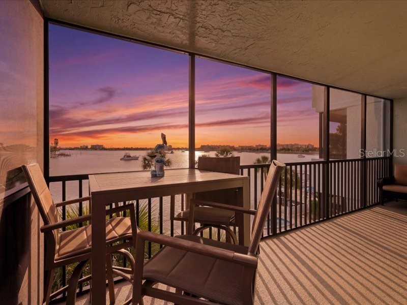 1848 Shore Drive S #301 South Pasadena FL 33707 - BOCA CIEGA BAY TB8485820 image1
