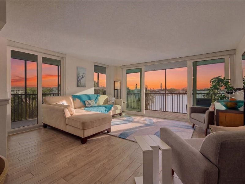 1848 Shore Drive S #301 South Pasadena FL 33707 - BOCA CIEGA BAY TB8485820 image2