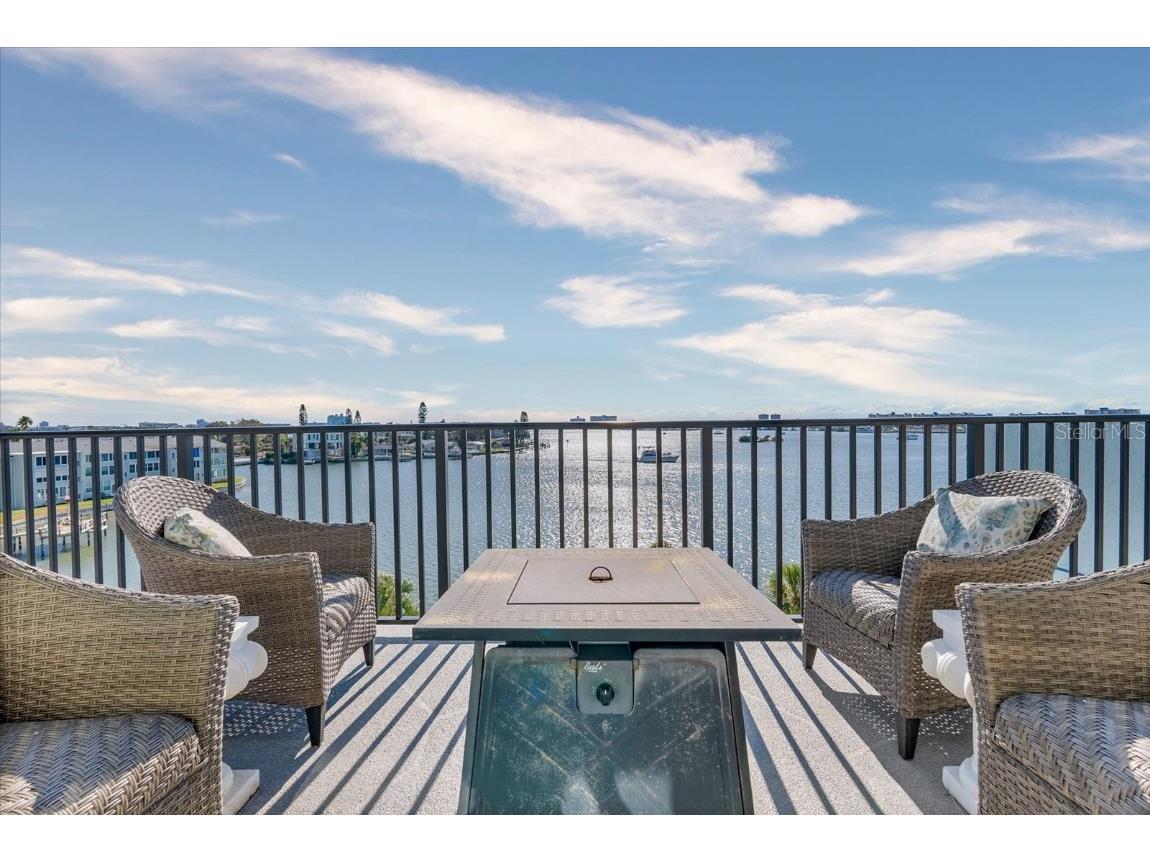 1848 Shore Drive S #501 South Pasadena FL 33707 TB8449140 image2