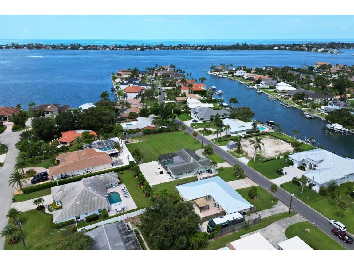 1848 Southpointe Drive Sarasota FL 34231 A4660320 image4