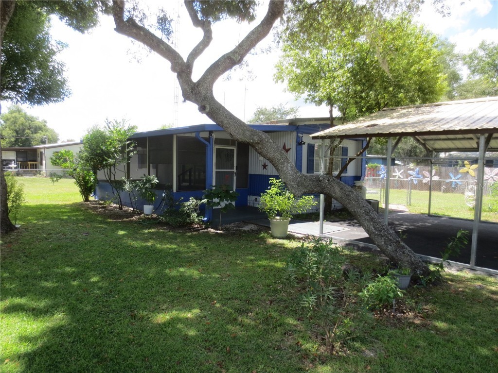 18486 SE 52nd Street Ocklawaha FL 32179 - LAKE BRYANT OM685072 image1