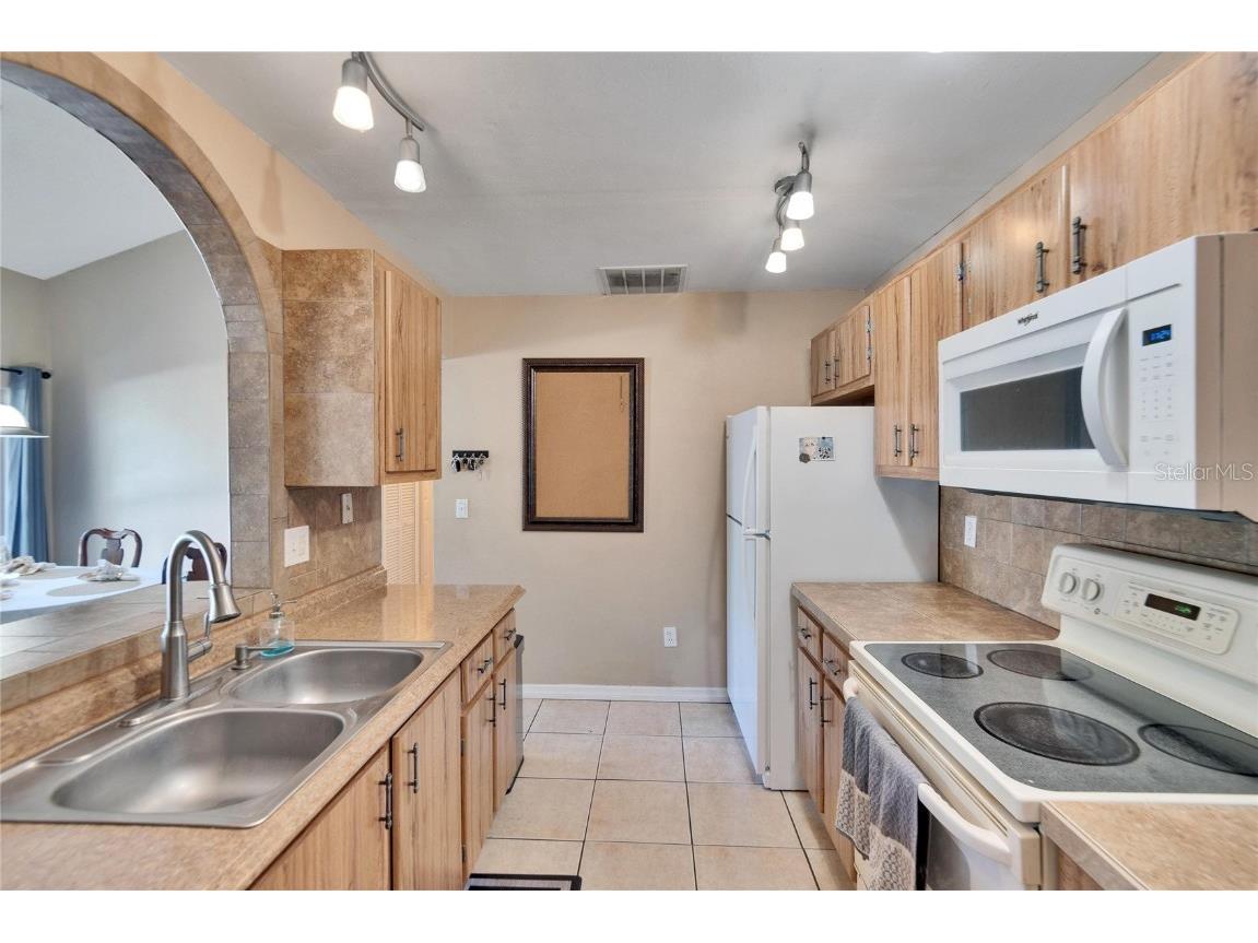 1849 Bough Avenue #D Clearwater FL 33760 TB8336181 image6