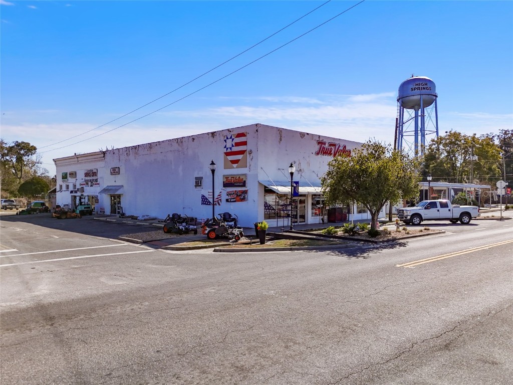 18493 High Springs Main Street High Springs FL 32643 GC527683 image9