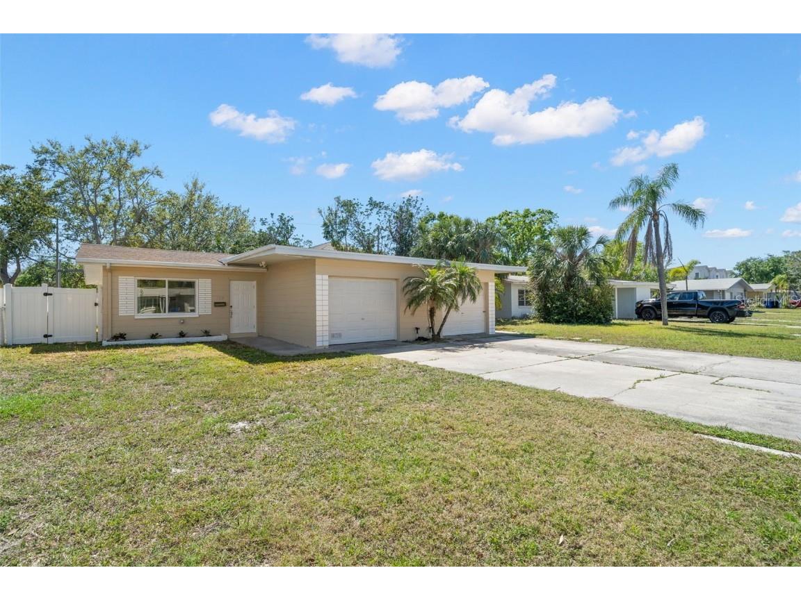 185 38th Avenue SE Saint Petersburg FL 33705 TB8365019 image1