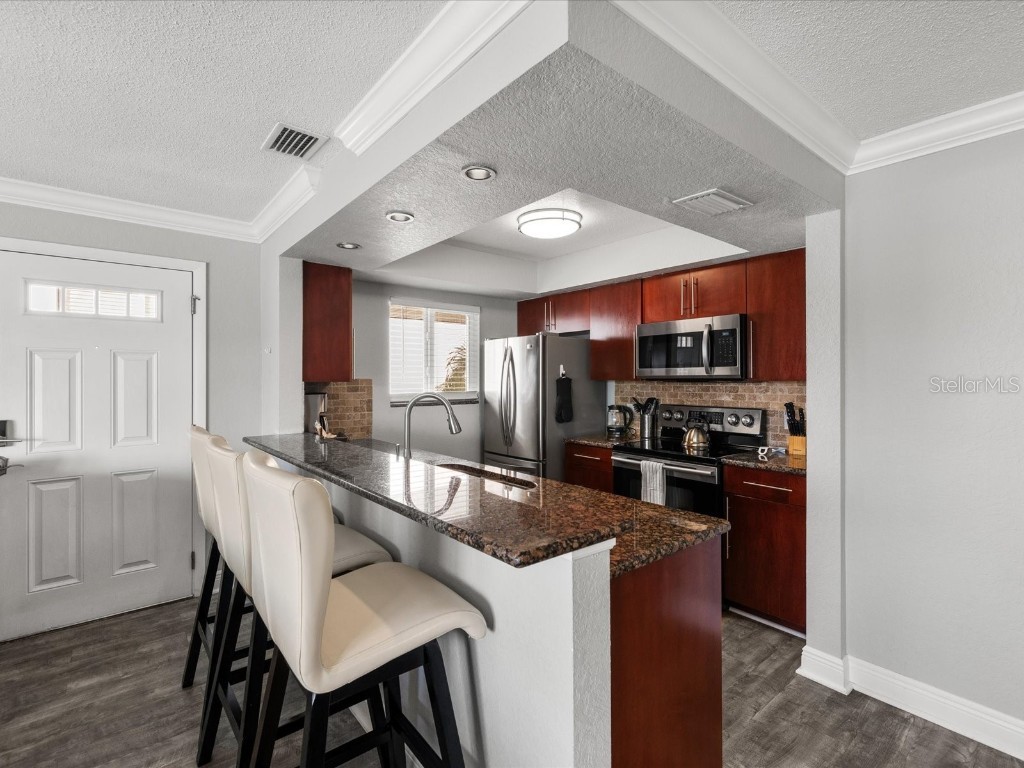 185 Brightwater Drive #6 Clearwater Beach FL 33767 TB8442772 image8