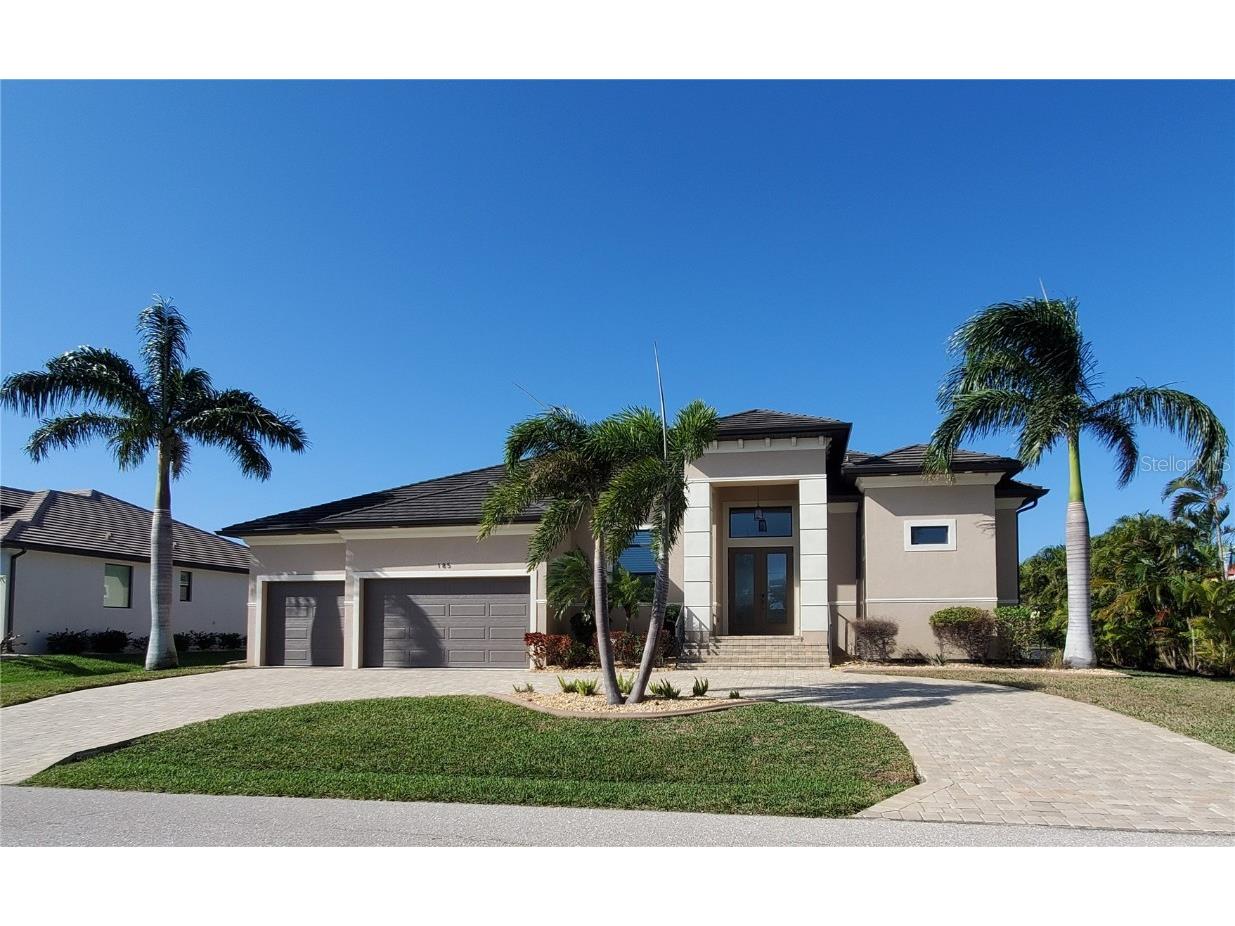 185 Colony Point Dr. Punta Gorda FL 33950 C7519007 image1