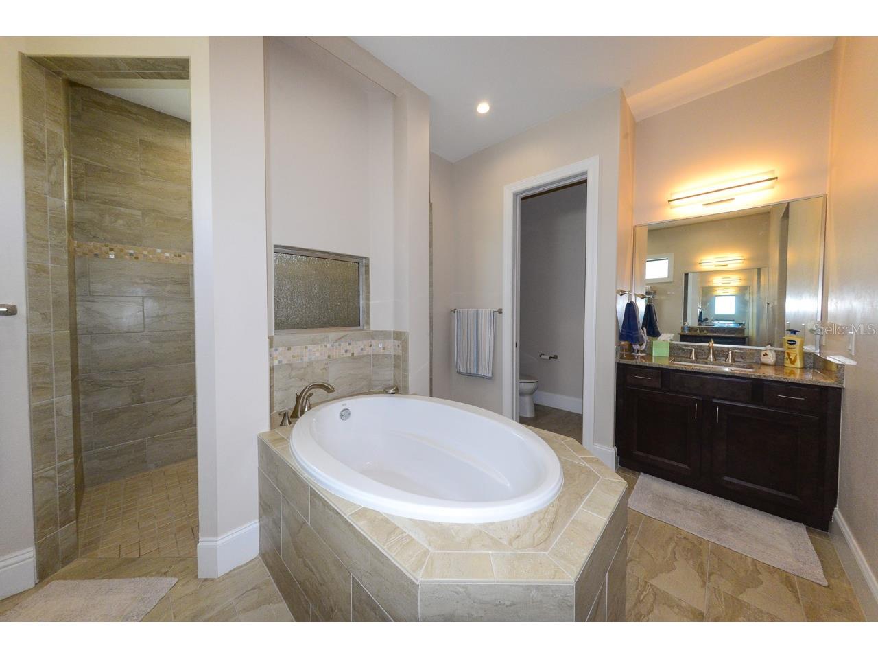 185 Colony Point Dr. Punta Gorda FL 33950 C7519007 image30