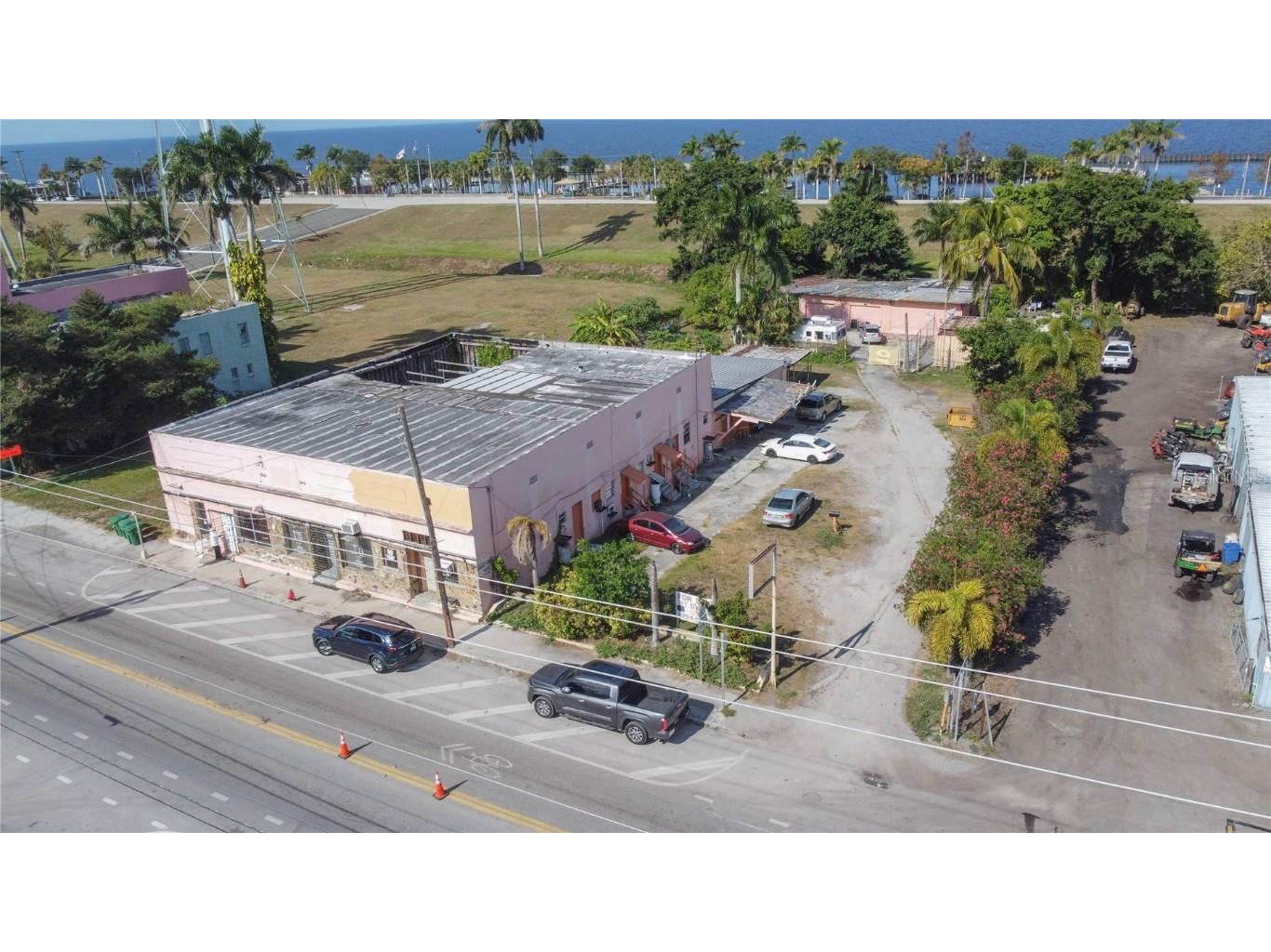 185 E Main Street Pahokee FL 33476 GC535853 image3