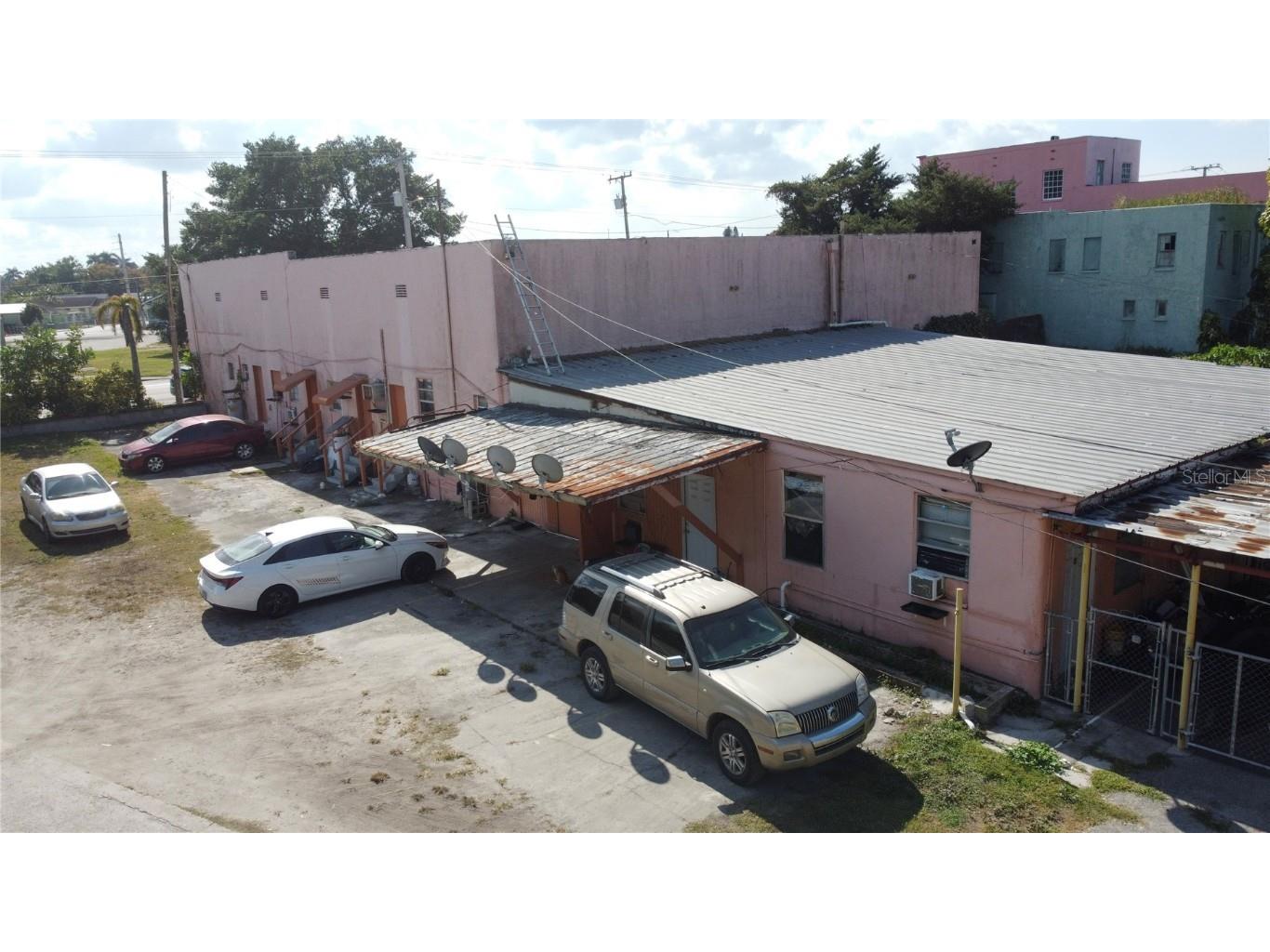 185 E Main Street Pahokee FL 33476 GC535853 image30