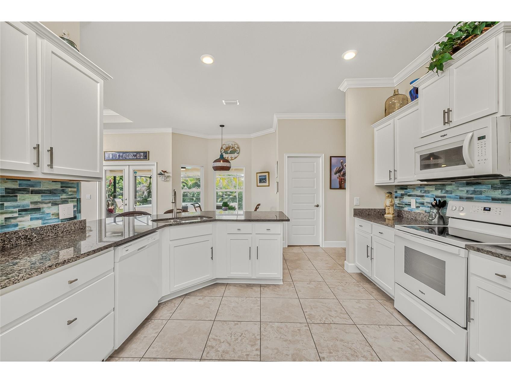 185 Hercules Drive Rotonda West FL 33947 D6146745 image5
