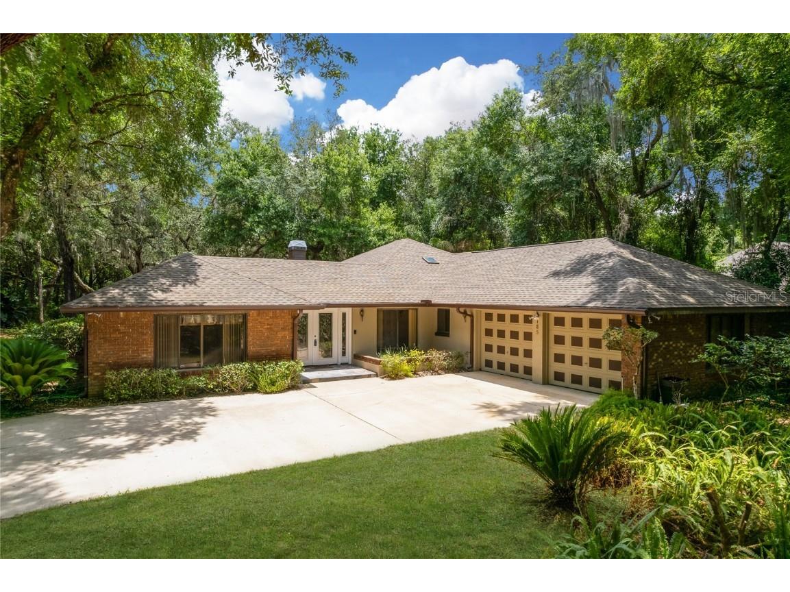 185 River Oaks Circle, Sanford, FL, 32771 MLS O6211007 Edina Realty