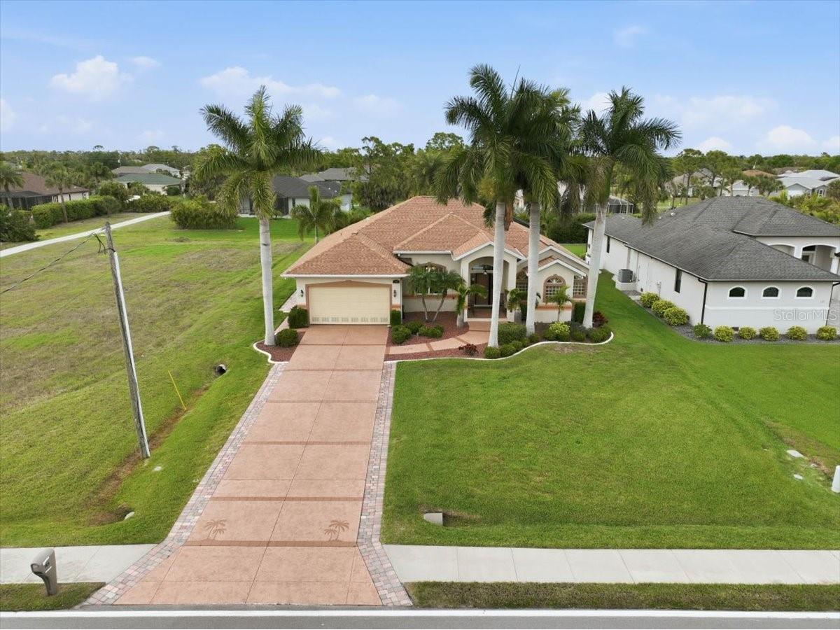 185 Rotonda Boulevard E Rotonda West FL 33947 D6146653 image1