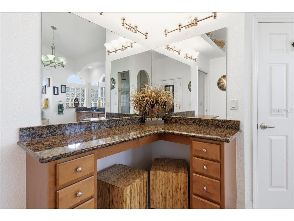 185 Rotonda Boulevard E Rotonda West FL 33947 D6146653 image28
