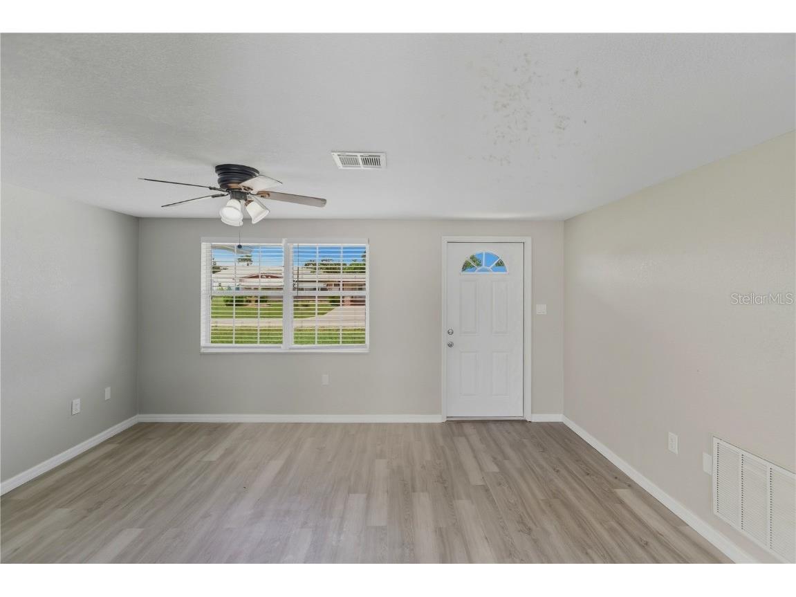 185 Salem Avenue NW Port Charlotte FL 33952 TB8437588 image2