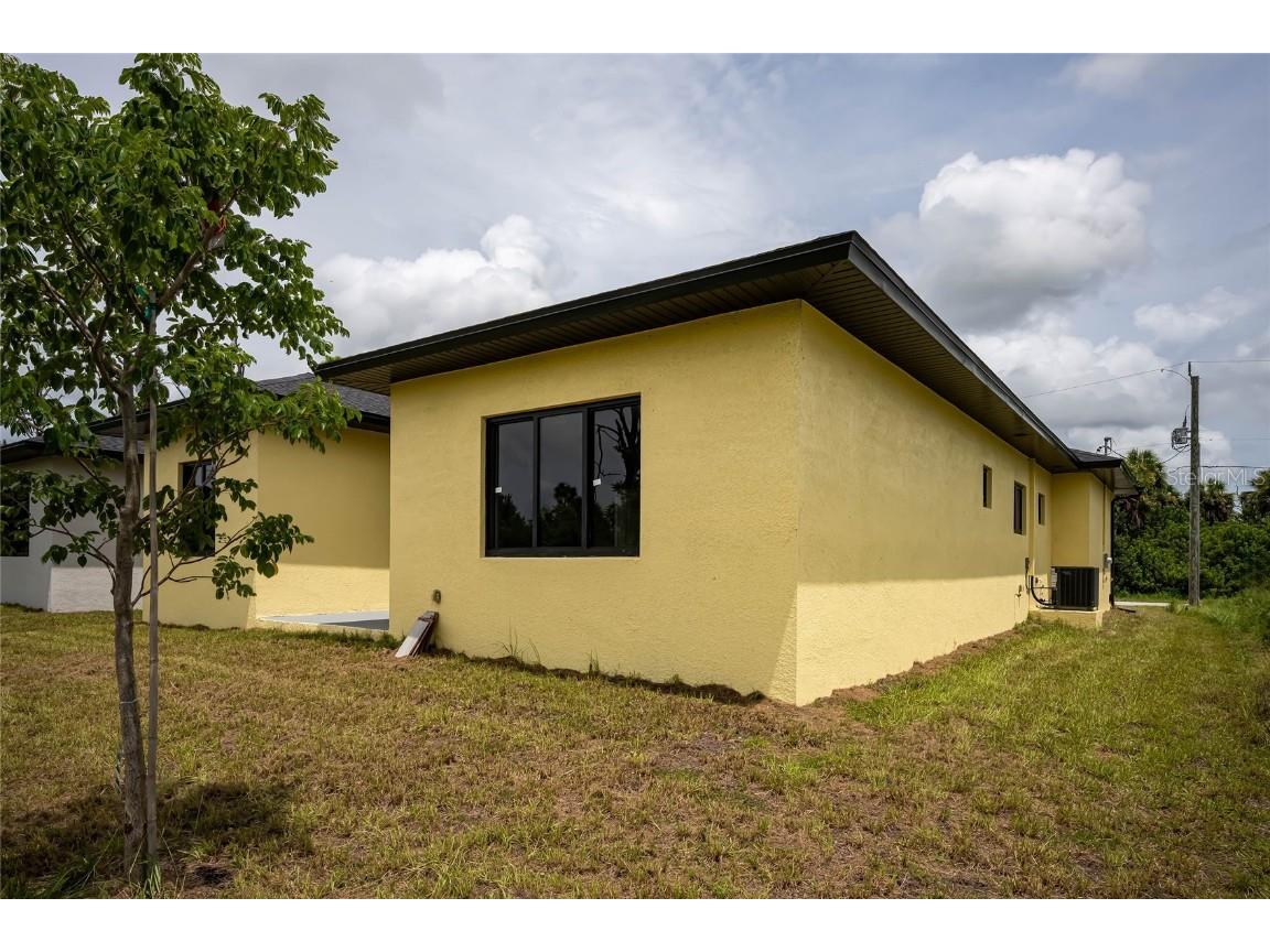 185 Sesame Road E Rotonda West FL 33947 N6140285 image58