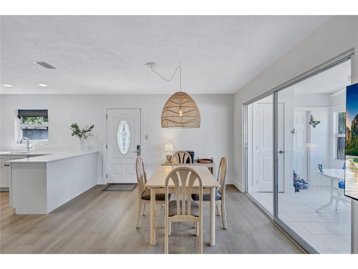 185 Vista Hermosa Circle Sarasota FL 34242 A4667525 image5