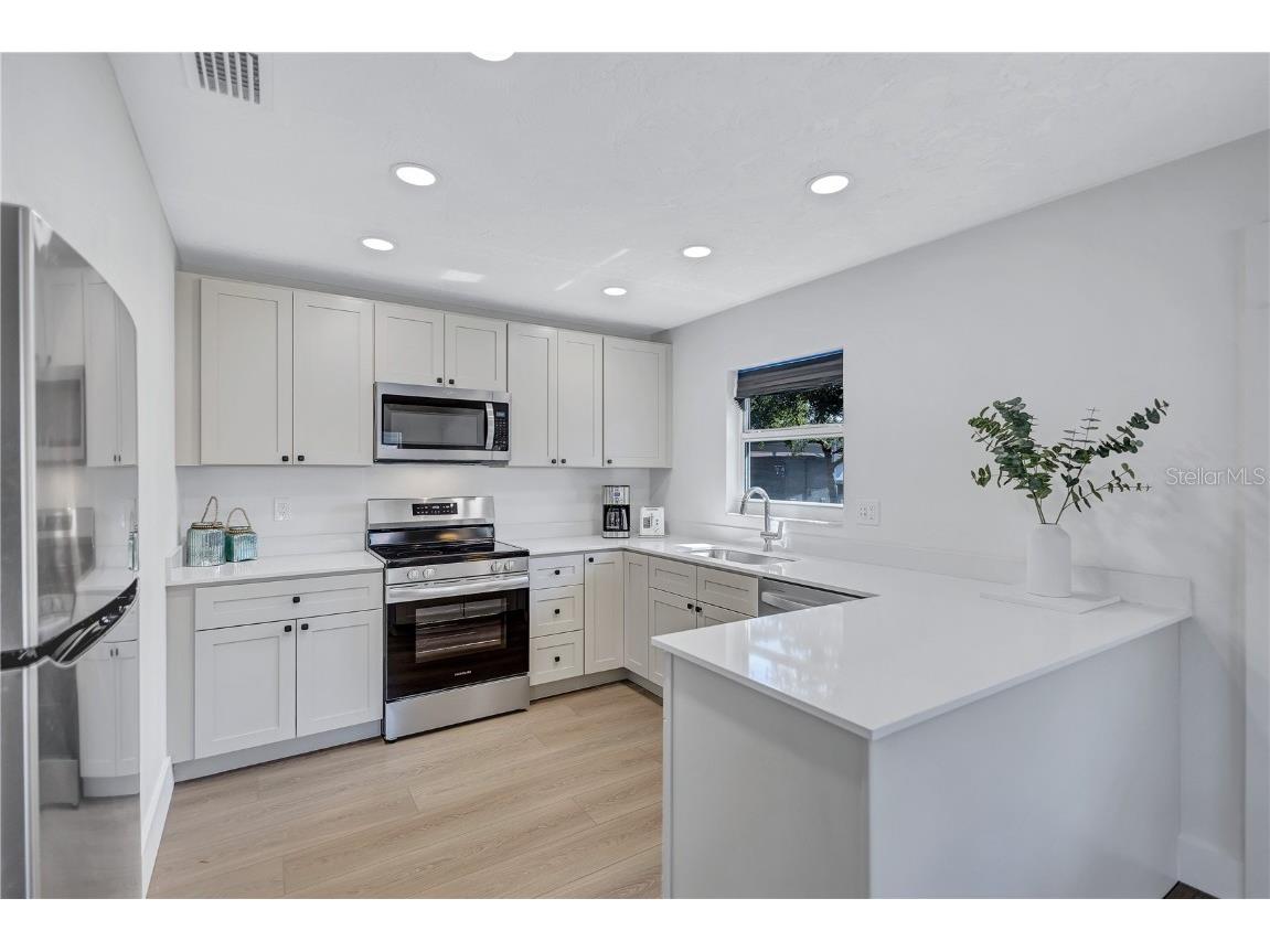 185 Vista Hermosa Circle Sarasota FL 34242 A4667525 image8