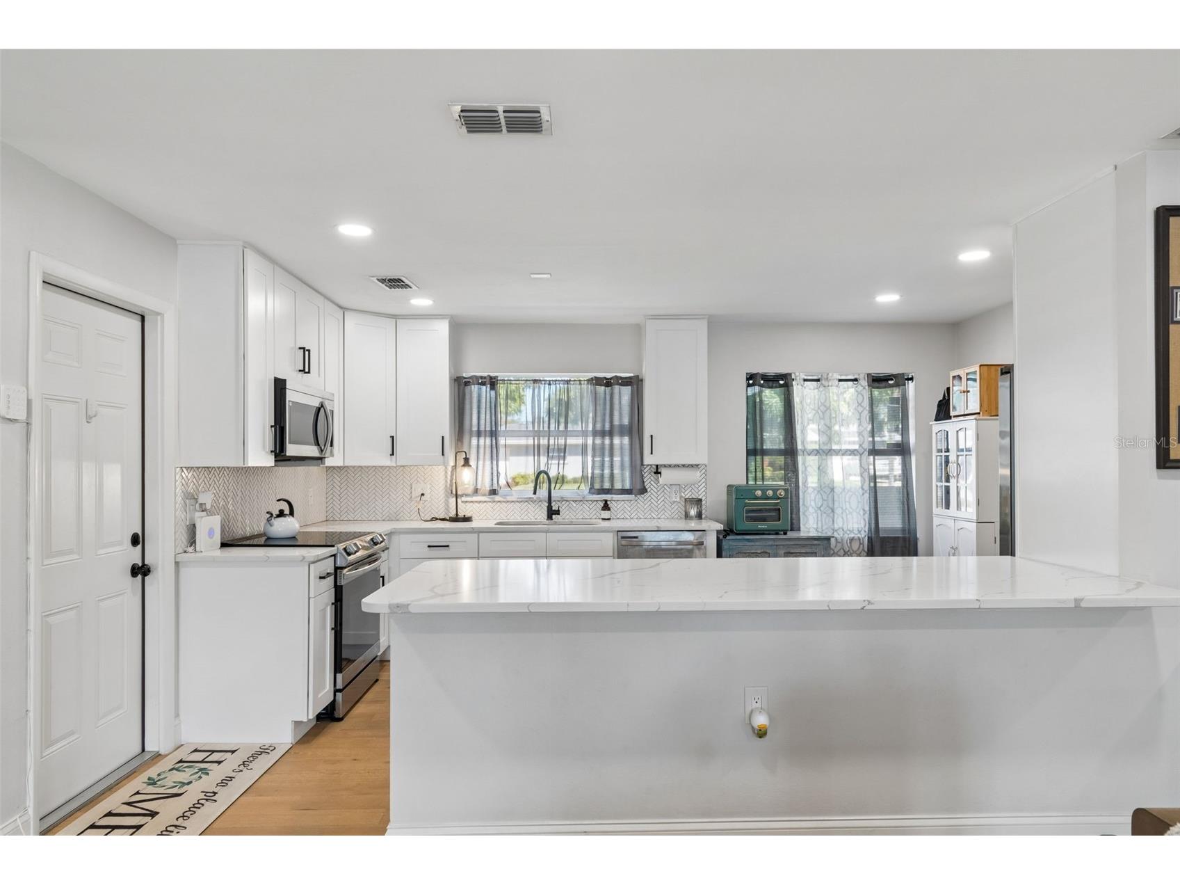 1850 Lombardy Drive Clearwater FL 33755 TB8498213 image5