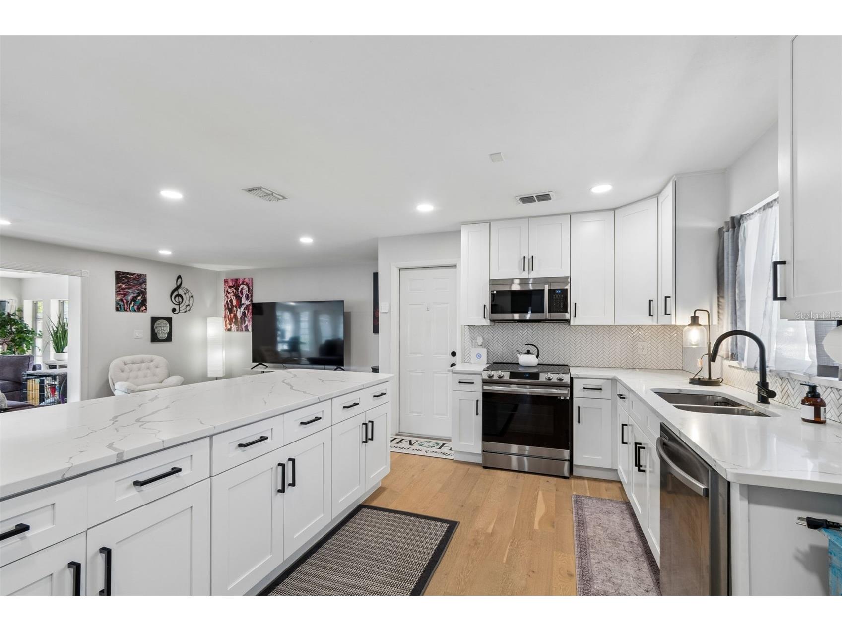 1850 Lombardy Drive Clearwater FL 33755 TB8498213 image9
