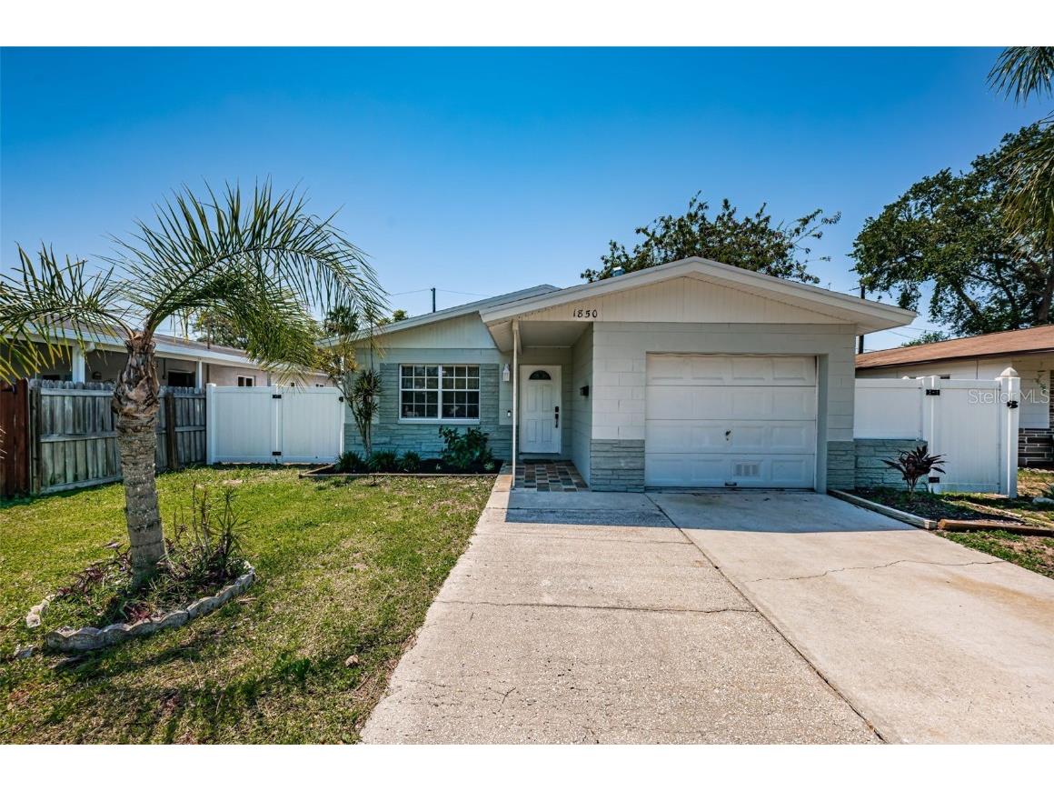 1850 Maryland Avenue NE Saint Petersburg FL 33703 TB8320020 image1