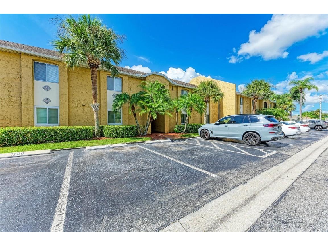 1850 Toucan Way #1304 Sarasota FL 34232 A4616533 image1