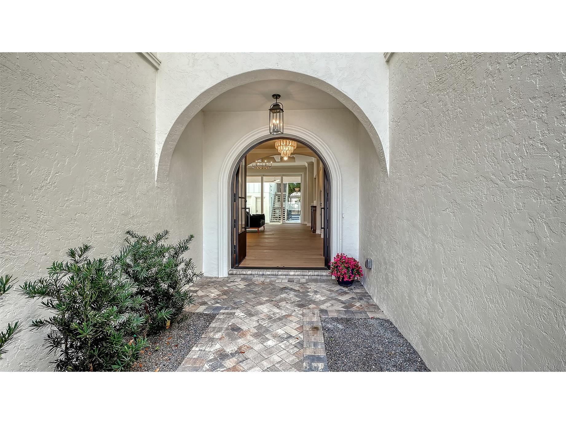 1850 Webber Street Sarasota FL 34239 A4686673 image3