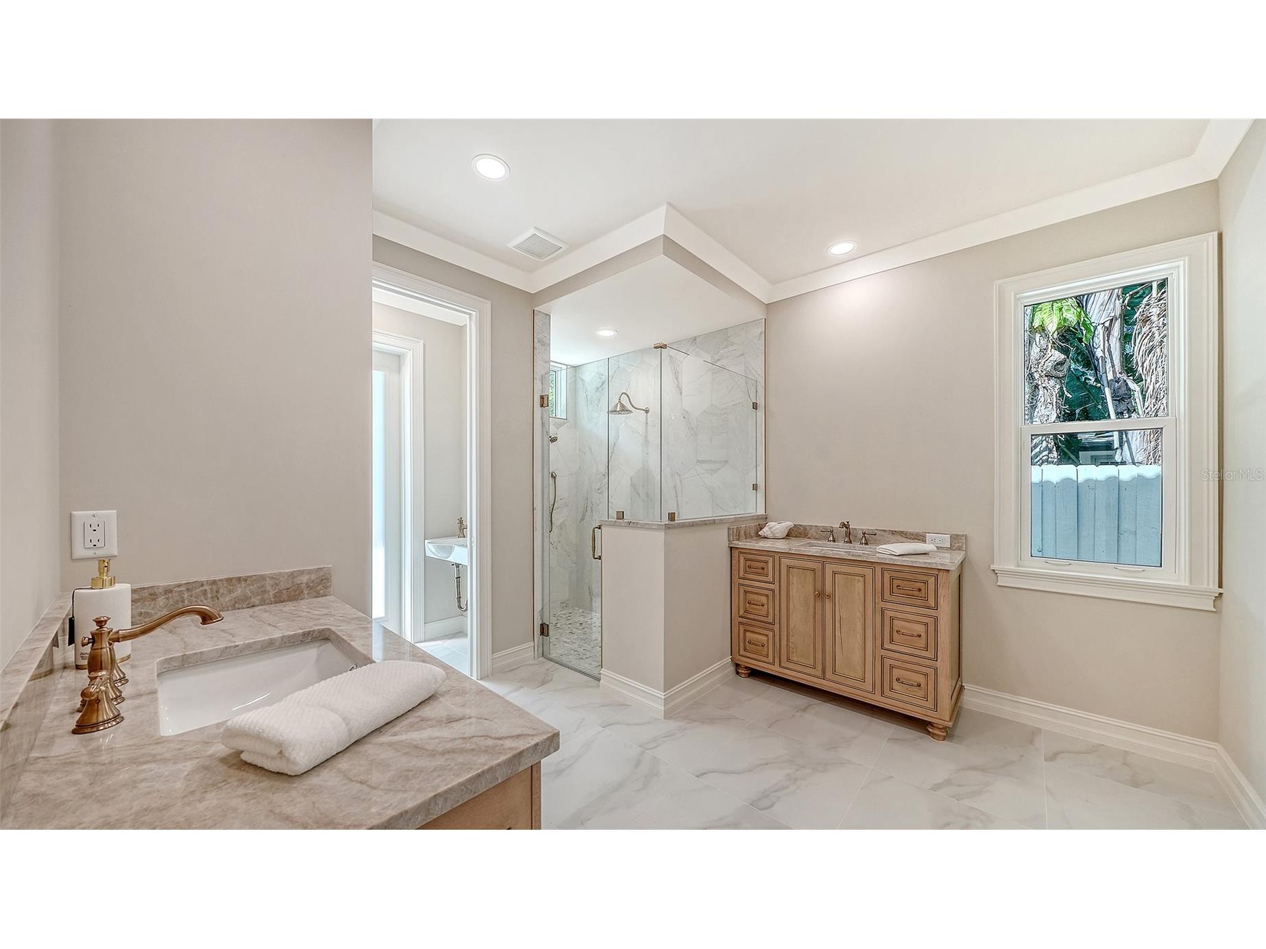 1850 Webber Street Sarasota FL 34239 A4686673 image34