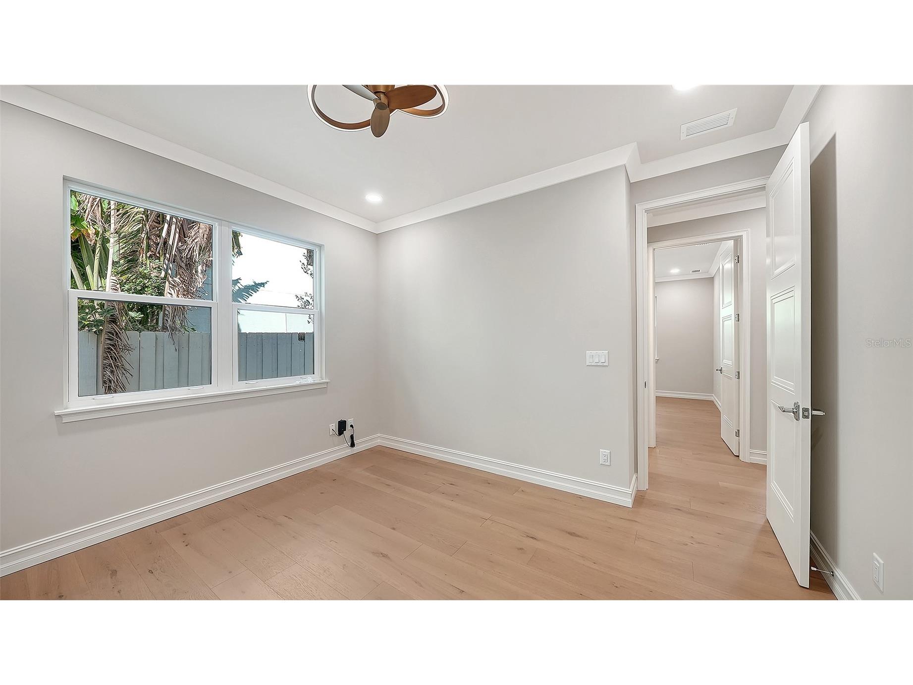1850 Webber Street Sarasota FL 34239 A4686673 image39