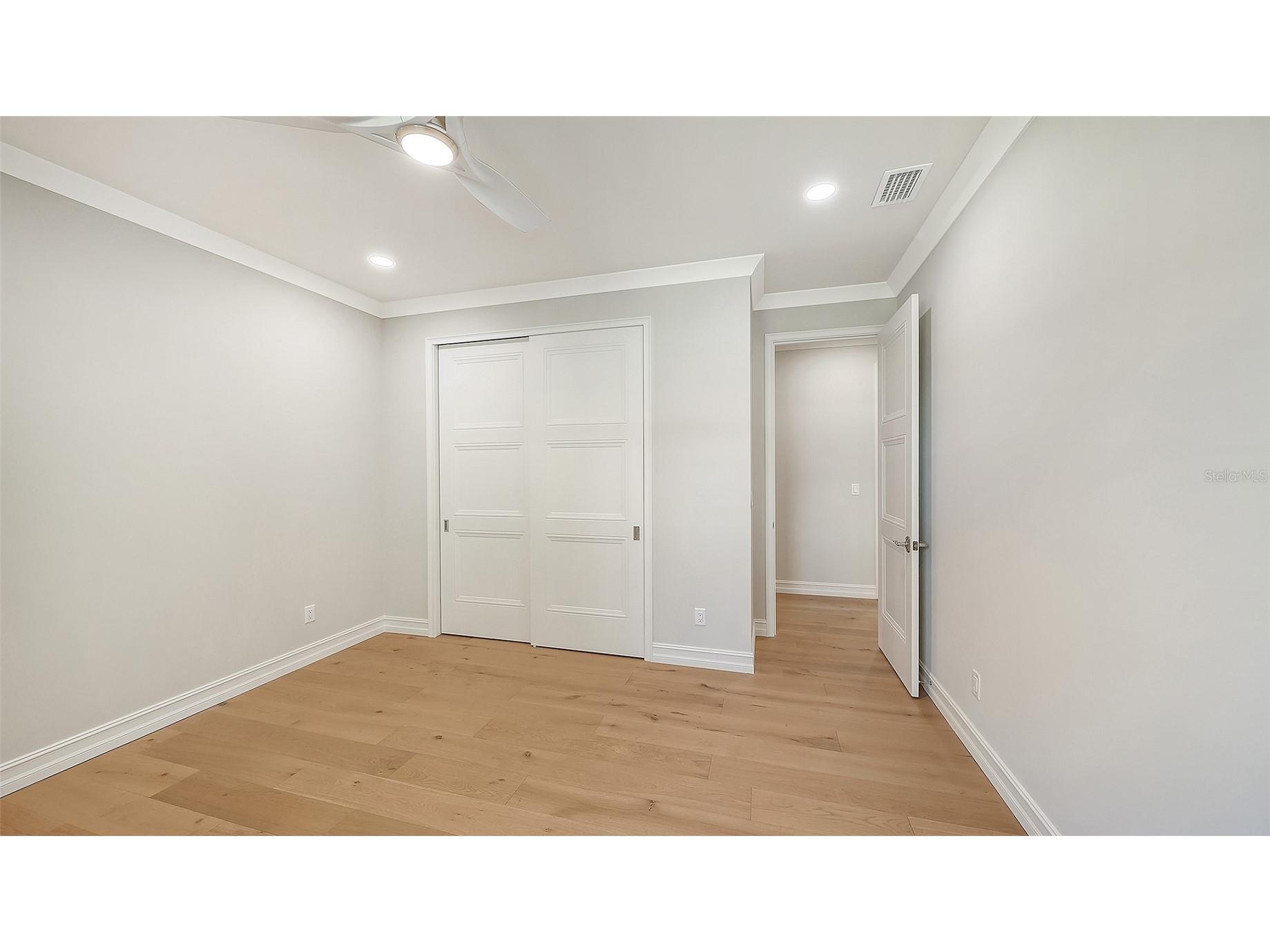 1850 Webber Street Sarasota FL 34239 A4686673 image44