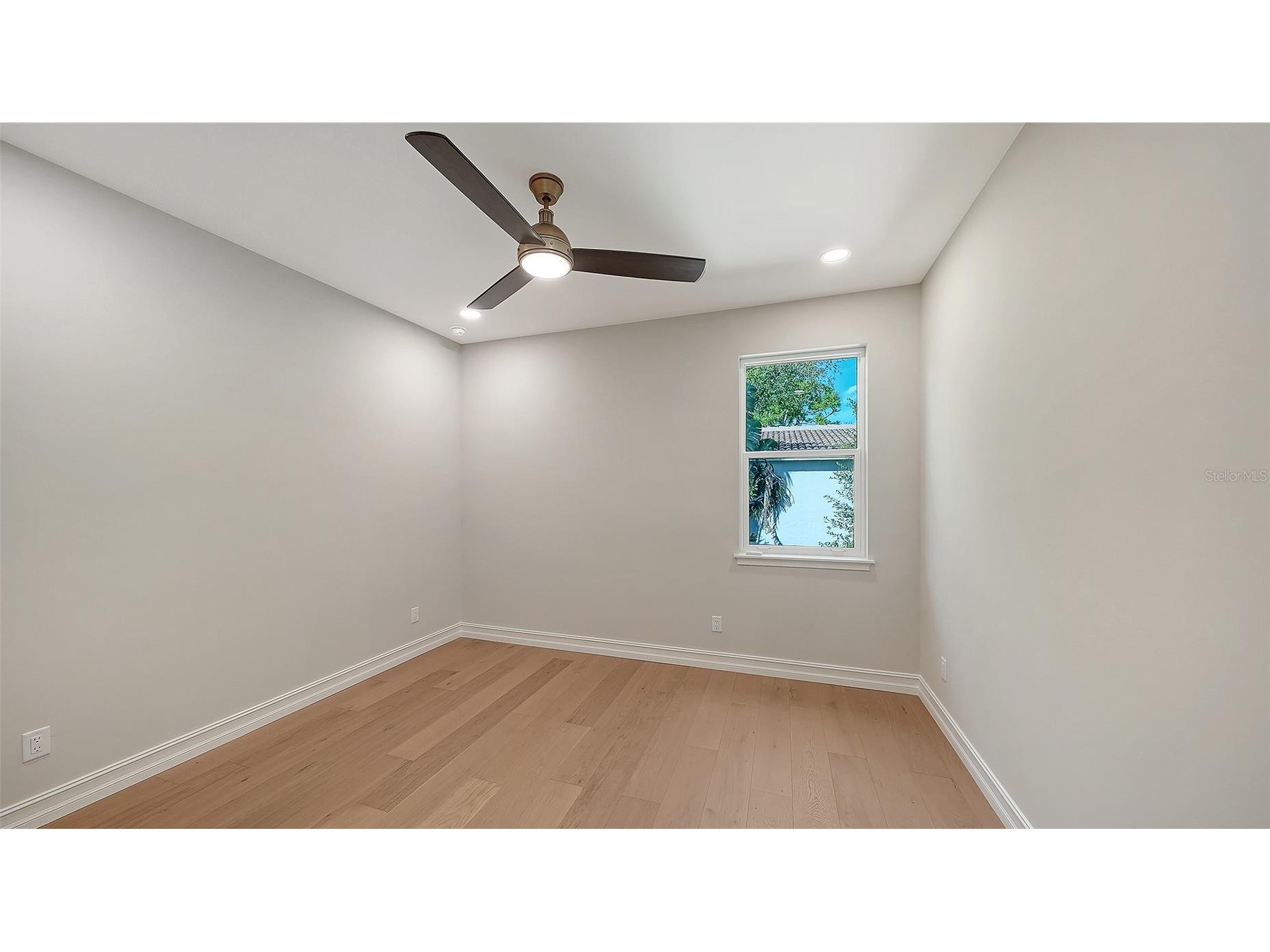 1850 Webber Street Sarasota FL 34239 A4686673 image45