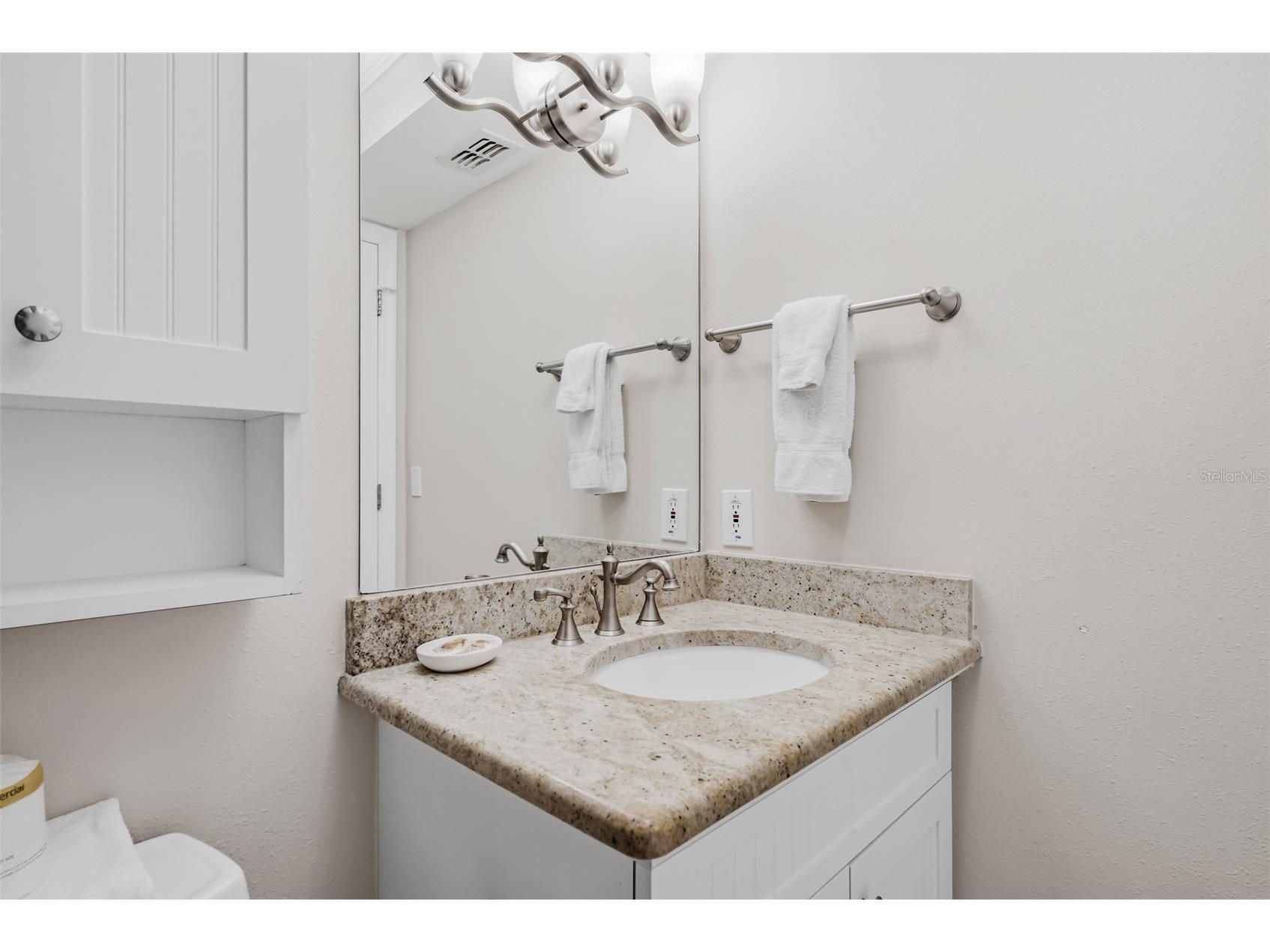 18500 Gulf Boulevard #404 Indian Shores FL 33785 TB8488982 image30
