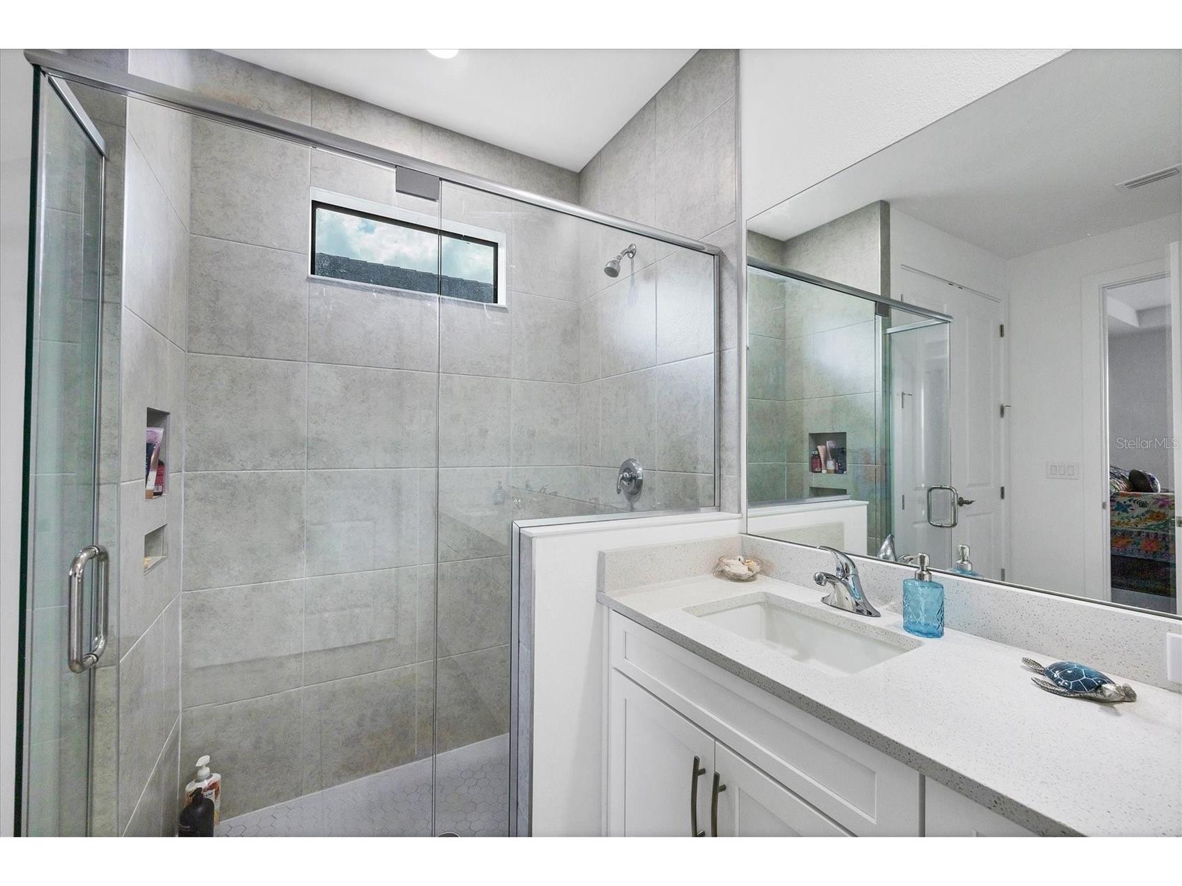 18500 Midsummer Place Venice FL 34293 A4678106 image22