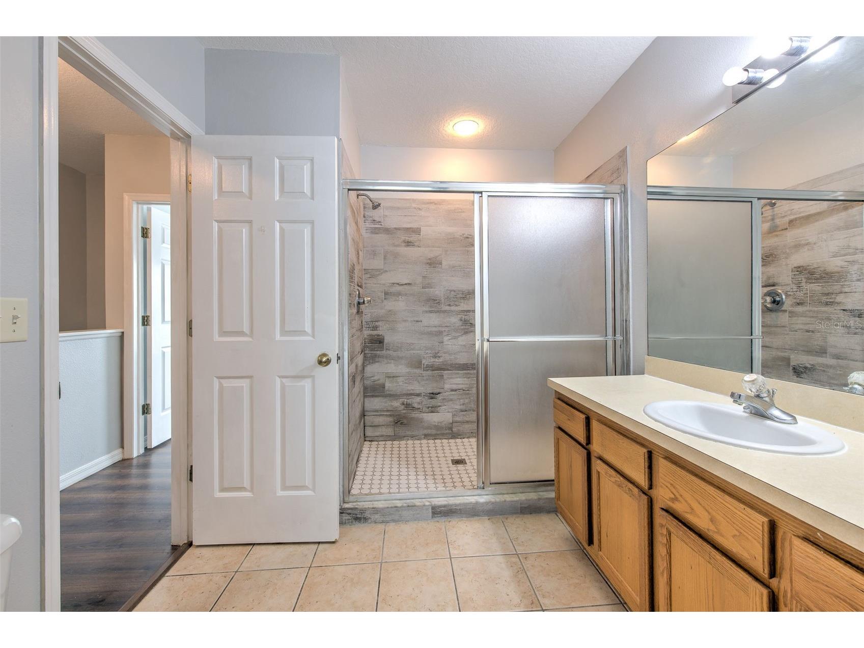 18504 Pebble Lake Court Tampa FL 33647 TB8516220 image34