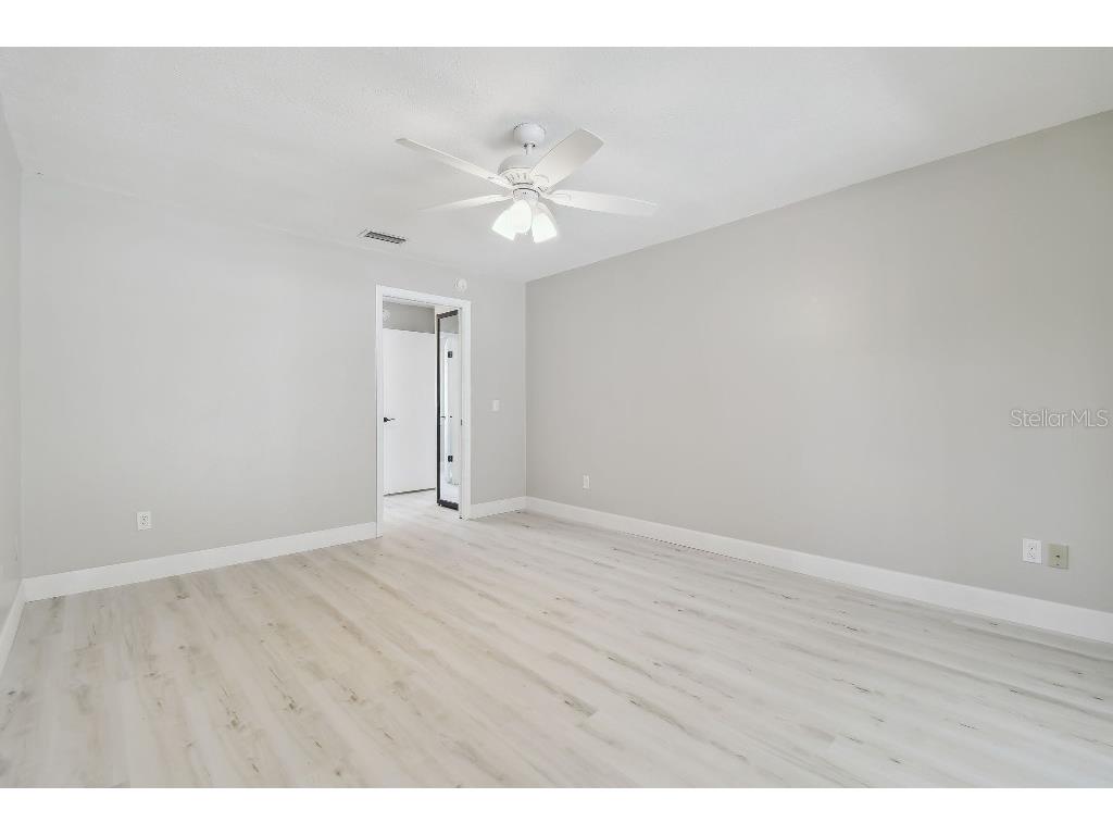 18504 Putters Place Tampa FL 33647 TB8402462 image16