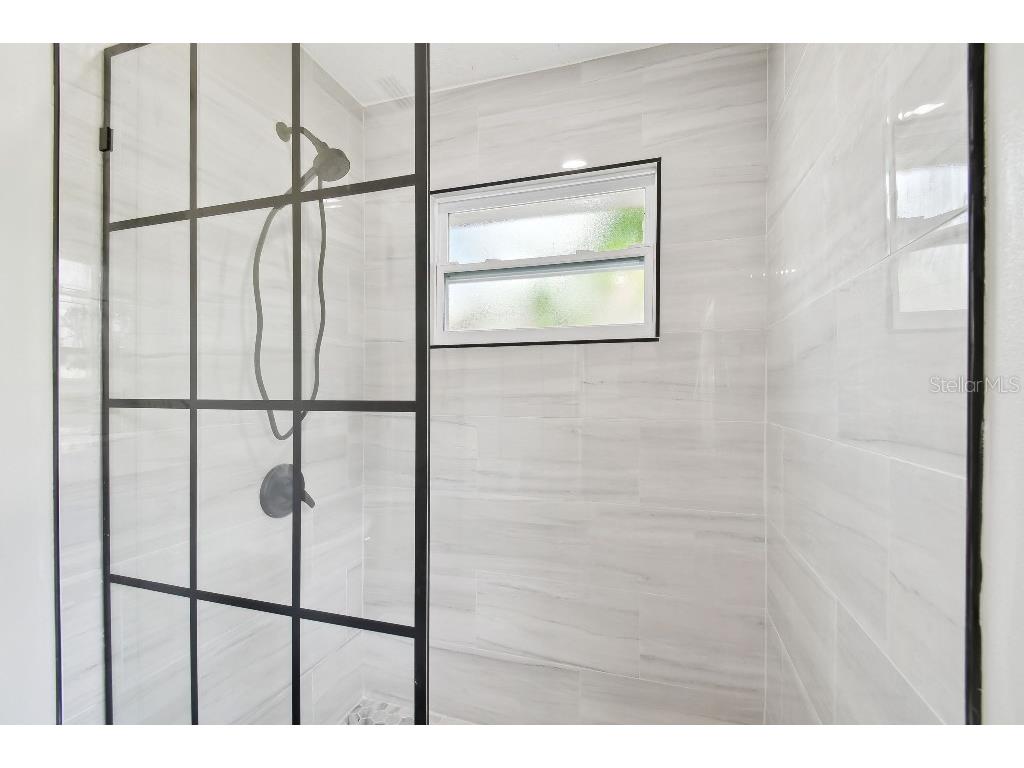 18504 Putters Place Tampa FL 33647 TB8402462 image20