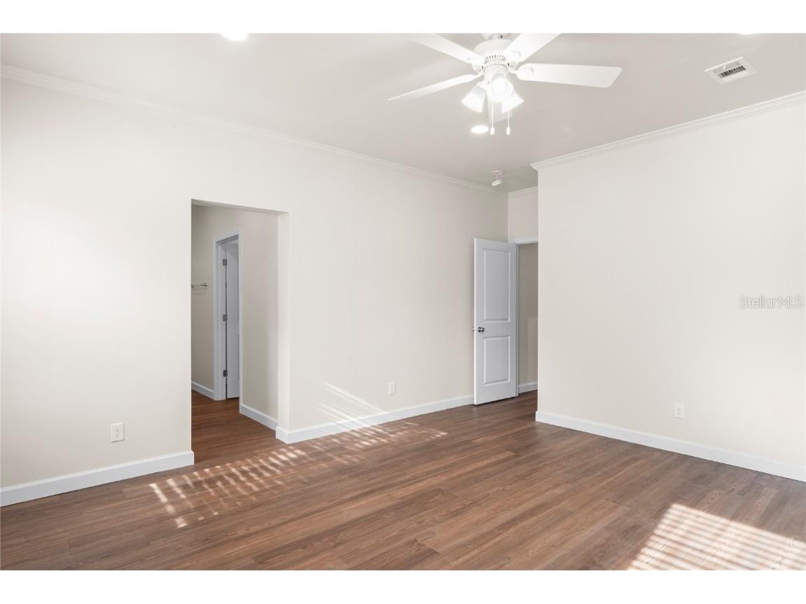 1851 13th Street S Saint Petersburg FL 33705 TB8423934 image11