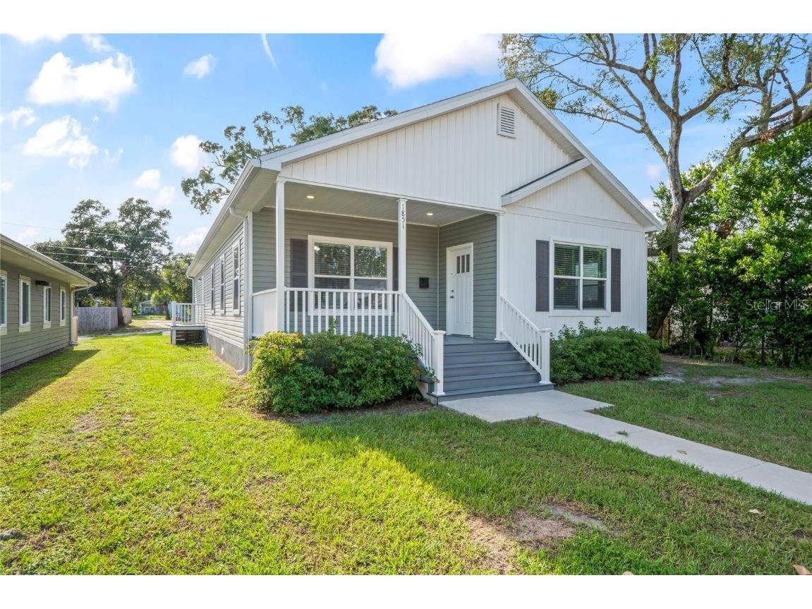 1851 13th Street S Saint Petersburg FL 33705 TB8423934 image2