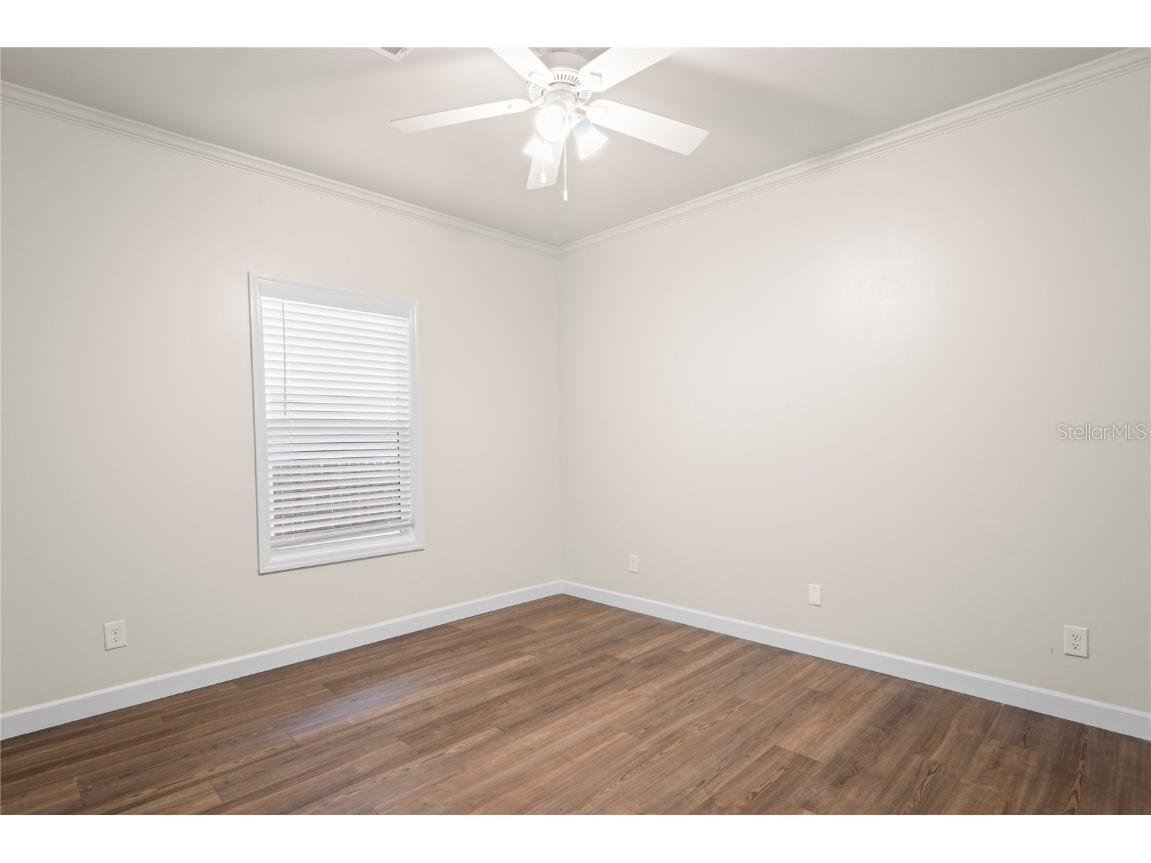 1851 13th Street S Saint Petersburg FL 33705 TB8423934 image21