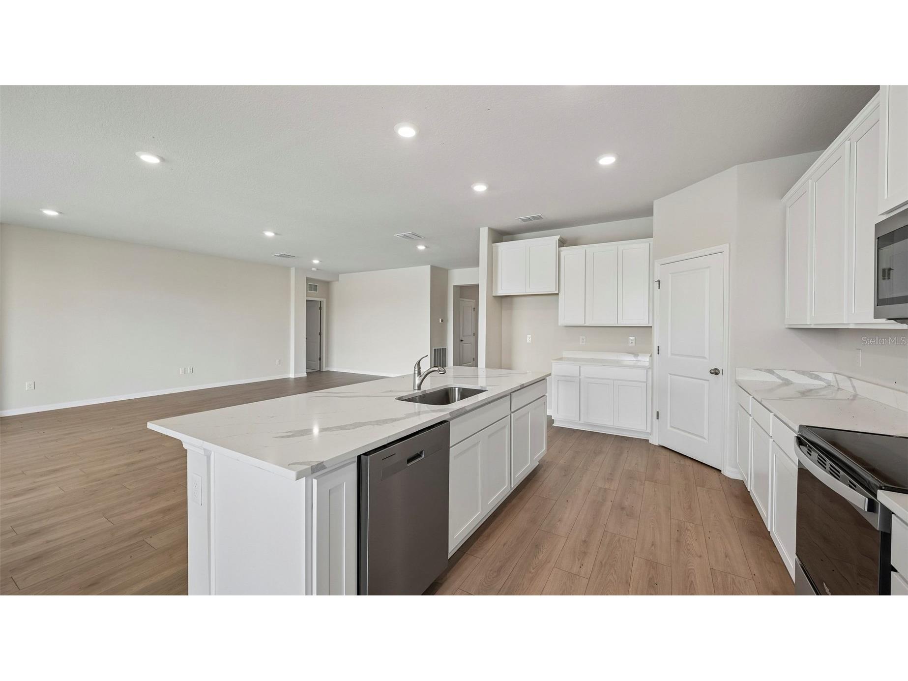 1851 Browning Loop Parrish FL 34219 A4694063 image6