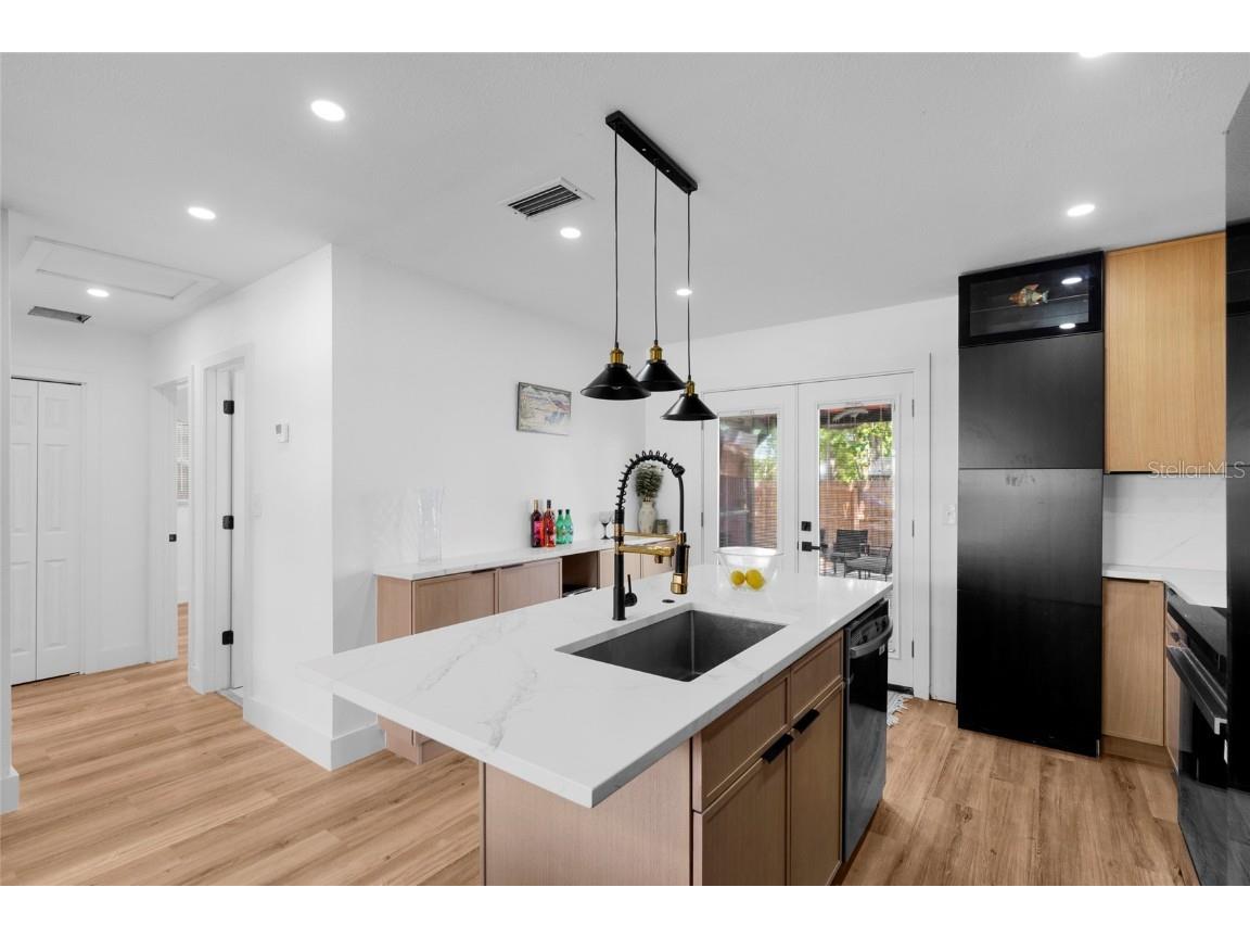 1851 Oklahoma Avenue NE Saint Petersburg FL 33703 TB8389223 image10