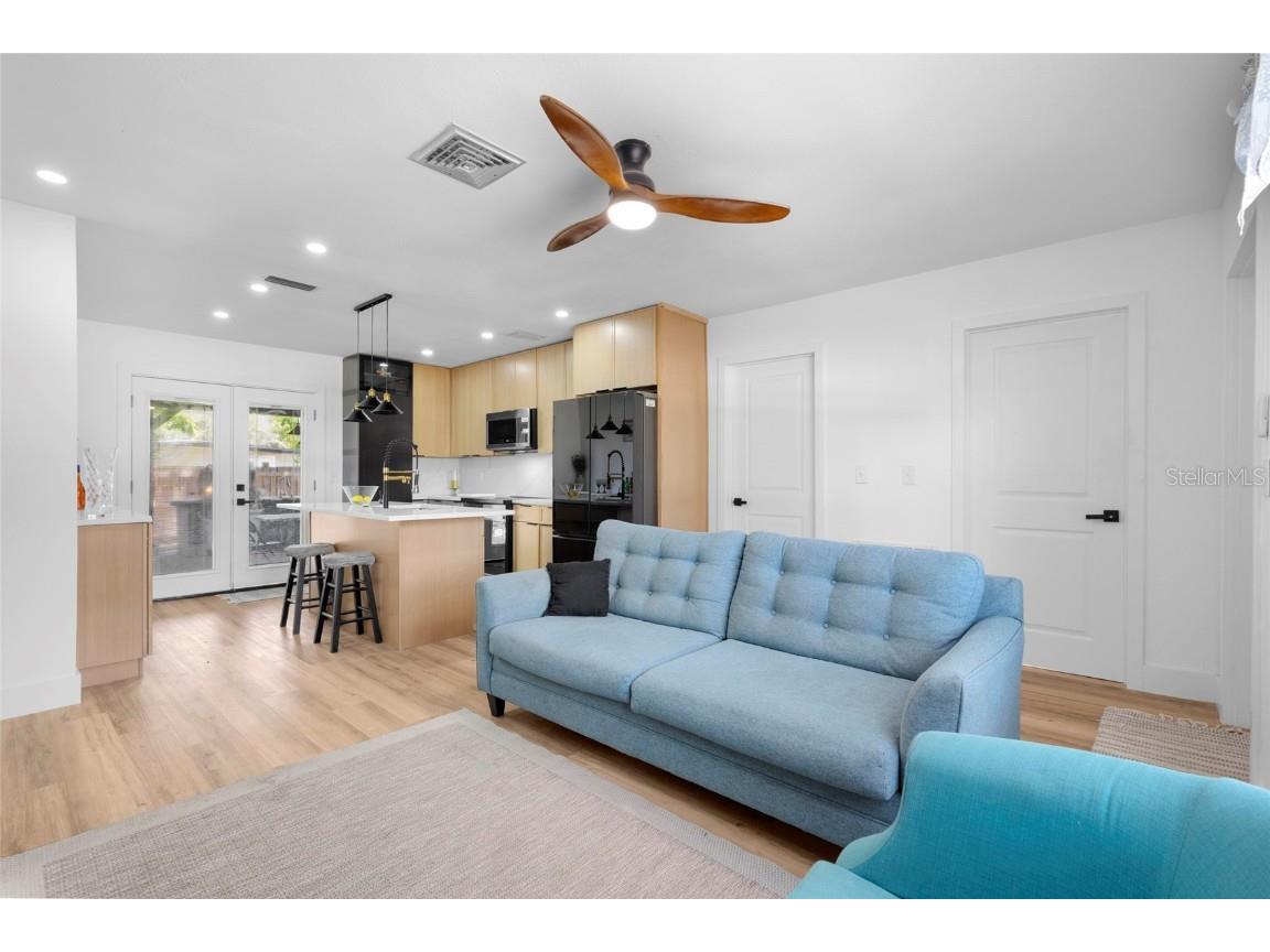 1851 Oklahoma Avenue NE Saint Petersburg FL 33703 TB8389223 image4