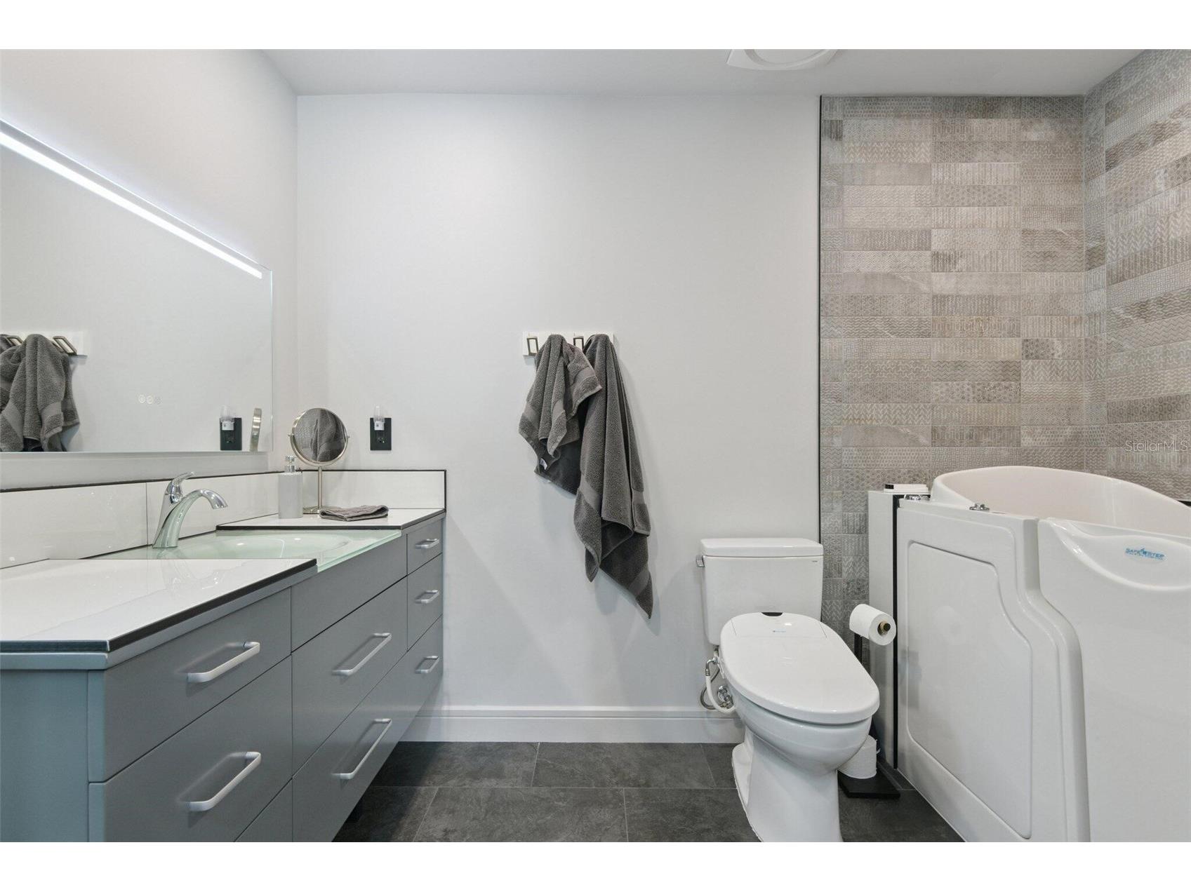 1851 Royal Oak Place E Dunedin FL 34698 O6391923 image36