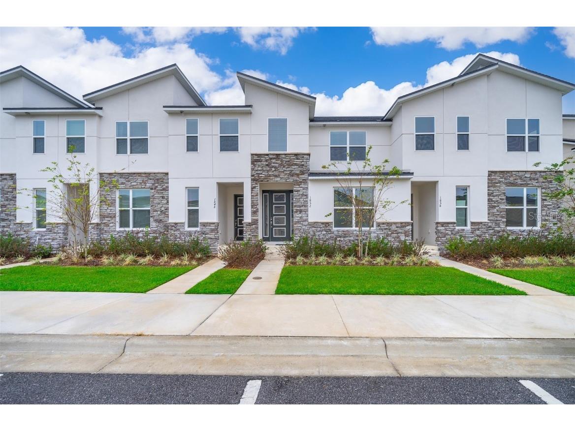 1852 Tropical Palms Circle Kissimmee FL 34747 S5095106 image1